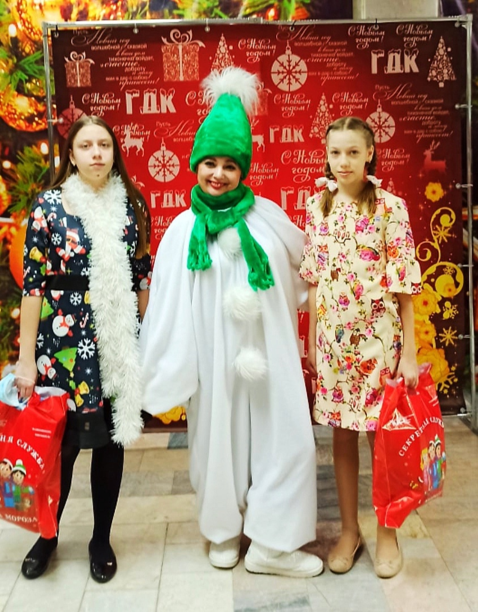 Есения и Ангелина из Кумертау в четвёртый раз стали победительницами благотворительного проекта «Письмо Деду Морозу»