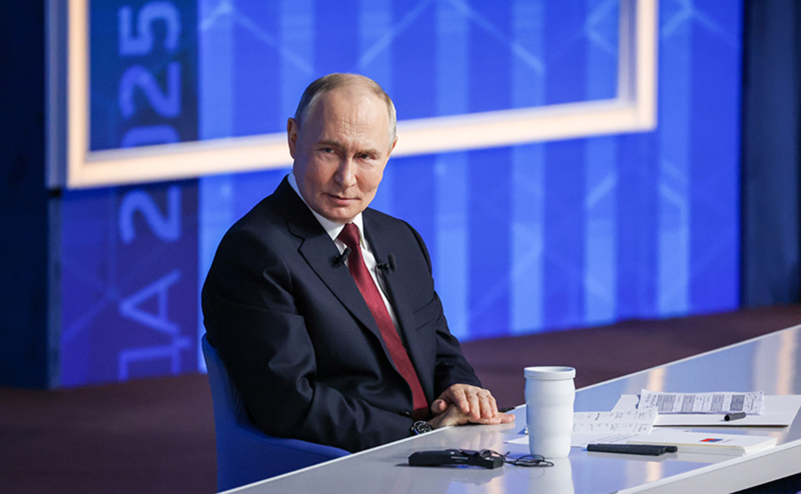 Россия готова подумать о безопасности выборов на Украине, заявил Путин