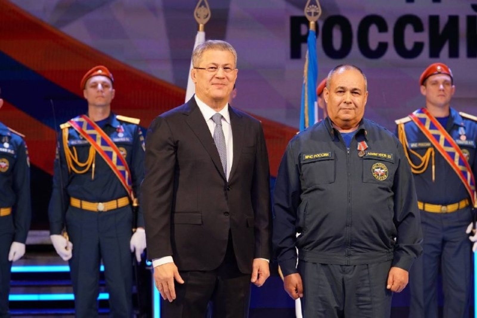 Радий Хабиров поздравил спасателей с профессиональным праздником