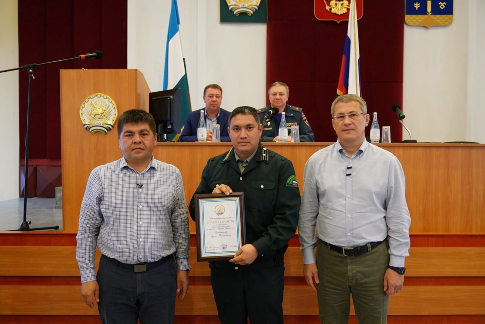 Спасатели справились, в результате лесных пожаров не пострадали населенные пункты – Радий Хабиров