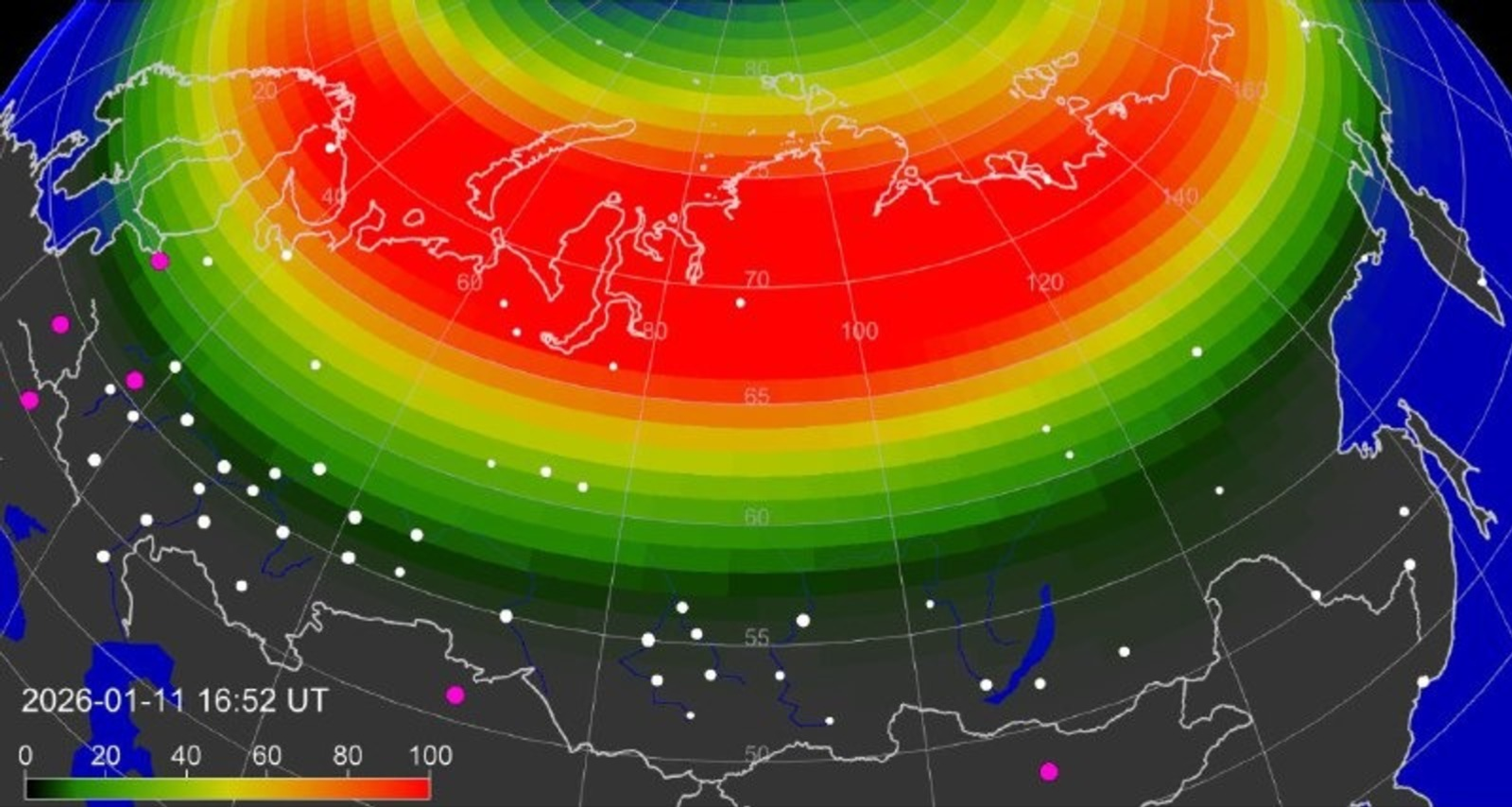Полярное сияние озарило небо над регионами России