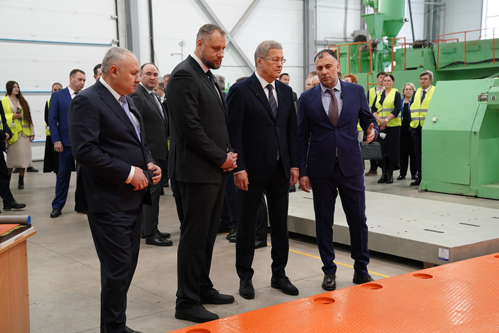 На выездном «Промчасе» обсудили перспективы производства композитных материалов