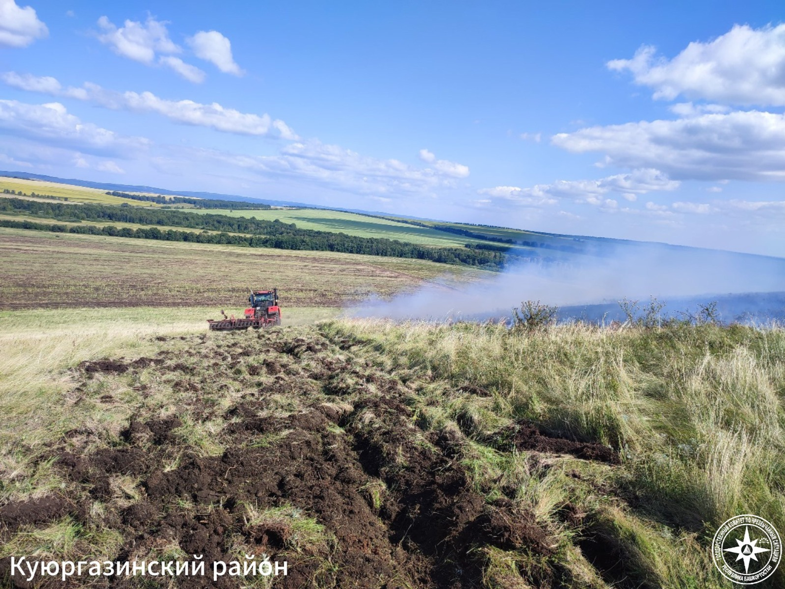 В Башкирии вспыхнула сухая трава