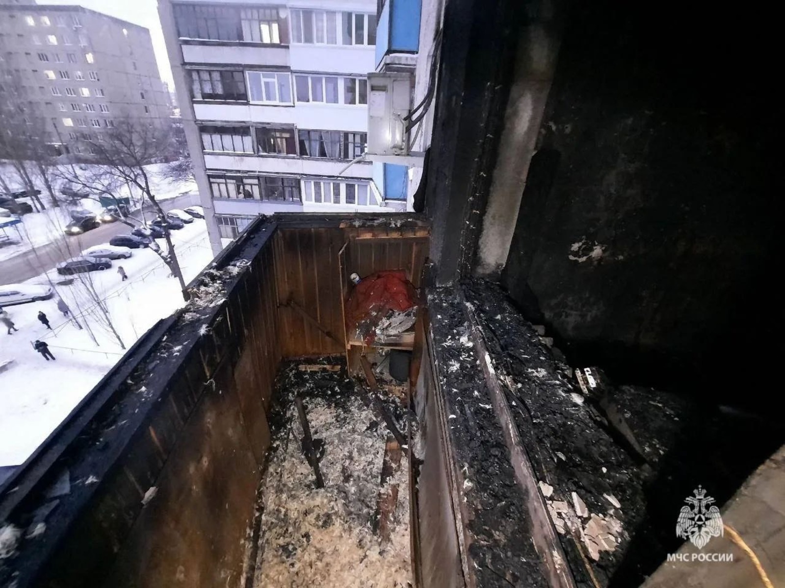 Огонь на шестом этаже: в Уфе эвакуировали жильцов