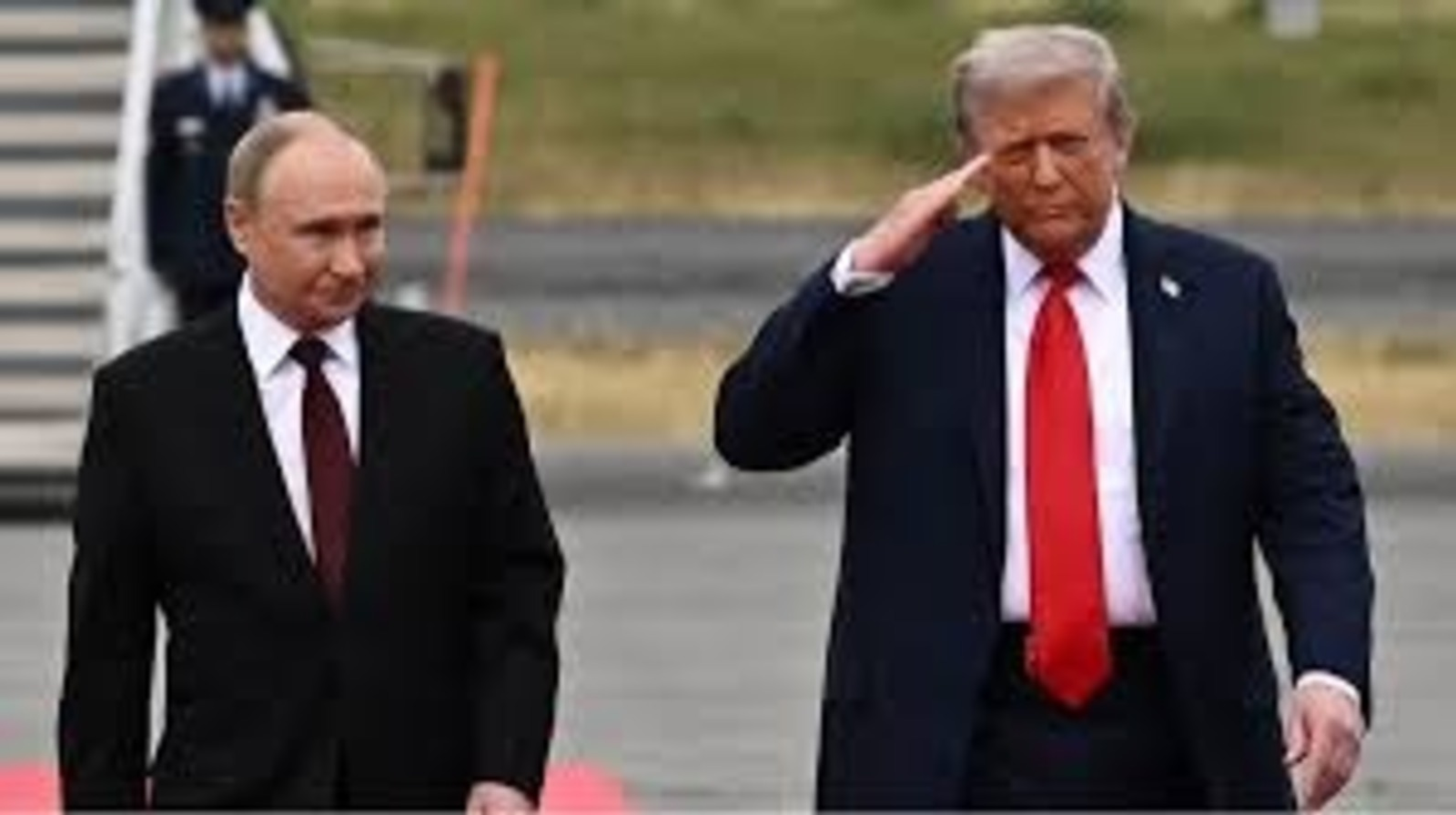 Новость дня: СМИ заявили о готовности Украины работать с мирным планом Трампа